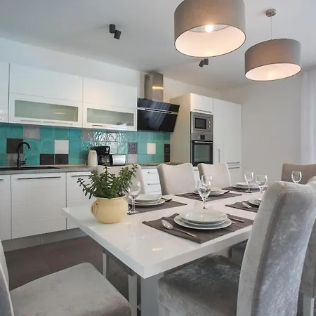 Beachfront Orion With Pool Apartament