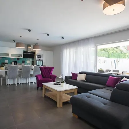 Beachfront Orion With Pool Rogoznica (Sibenik-Knin)